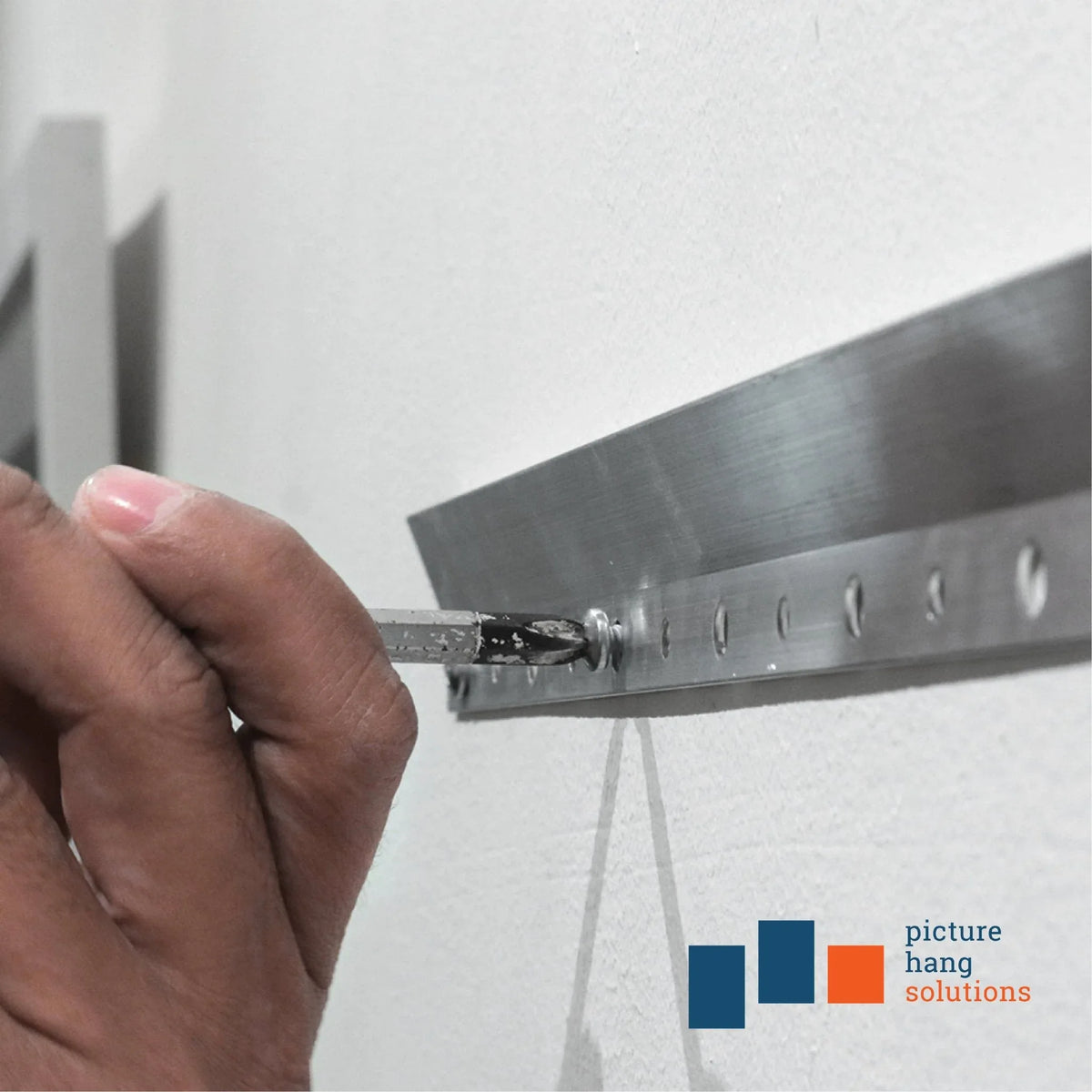 Cleat Flare 18 inch - pair - S-CLEAT-18F - Picture Hang Solutions